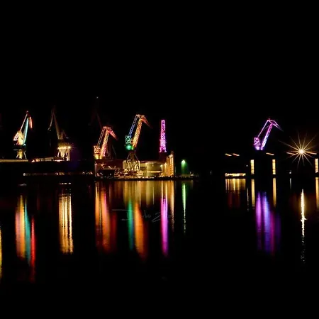 Oleandro Lägenhet *