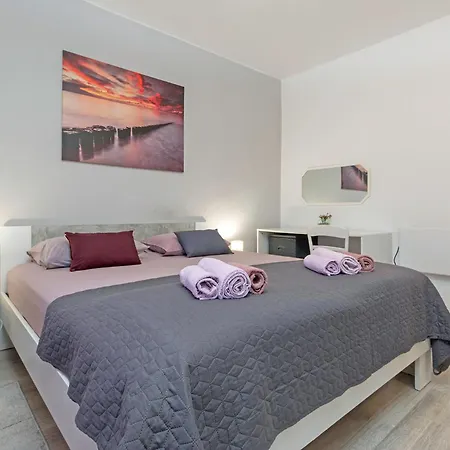 Oleandro Apartment *